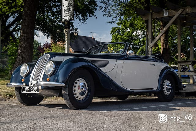 Classic Car Meet at Rivos Hub Sandford - ColinHillPhotography.uk