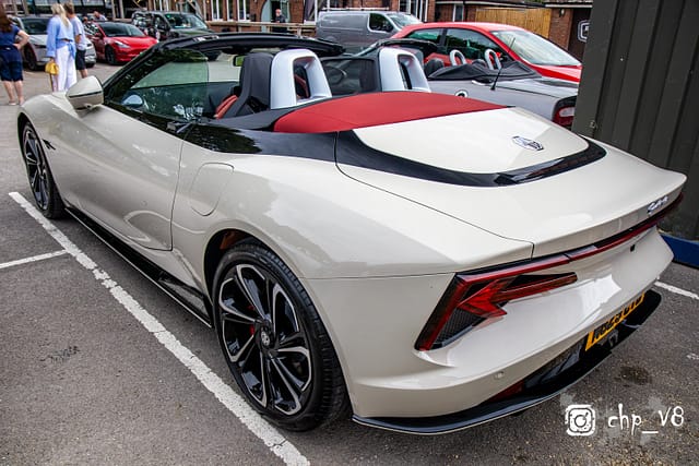 Dorset EVs at Rivos Hub Sandford - colinhillphotography.uk