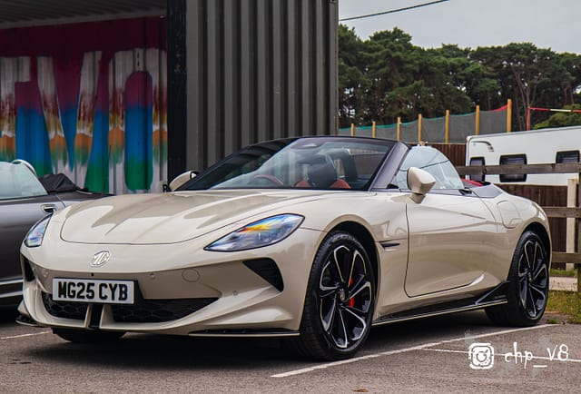 Dorset EVs at Rivos Hub Sandford - colinhillphotography.uk