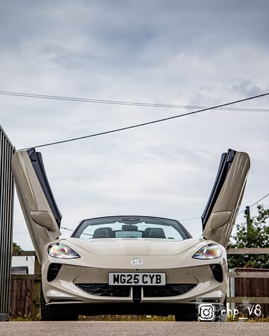 Dorset EVs at Rivos Hub Sandford - colinhillphotography.uk