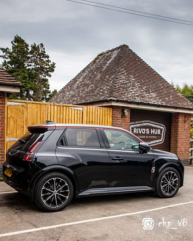 Dorset EVs at Rivos Hub Sandford - colinhillphotography.uk