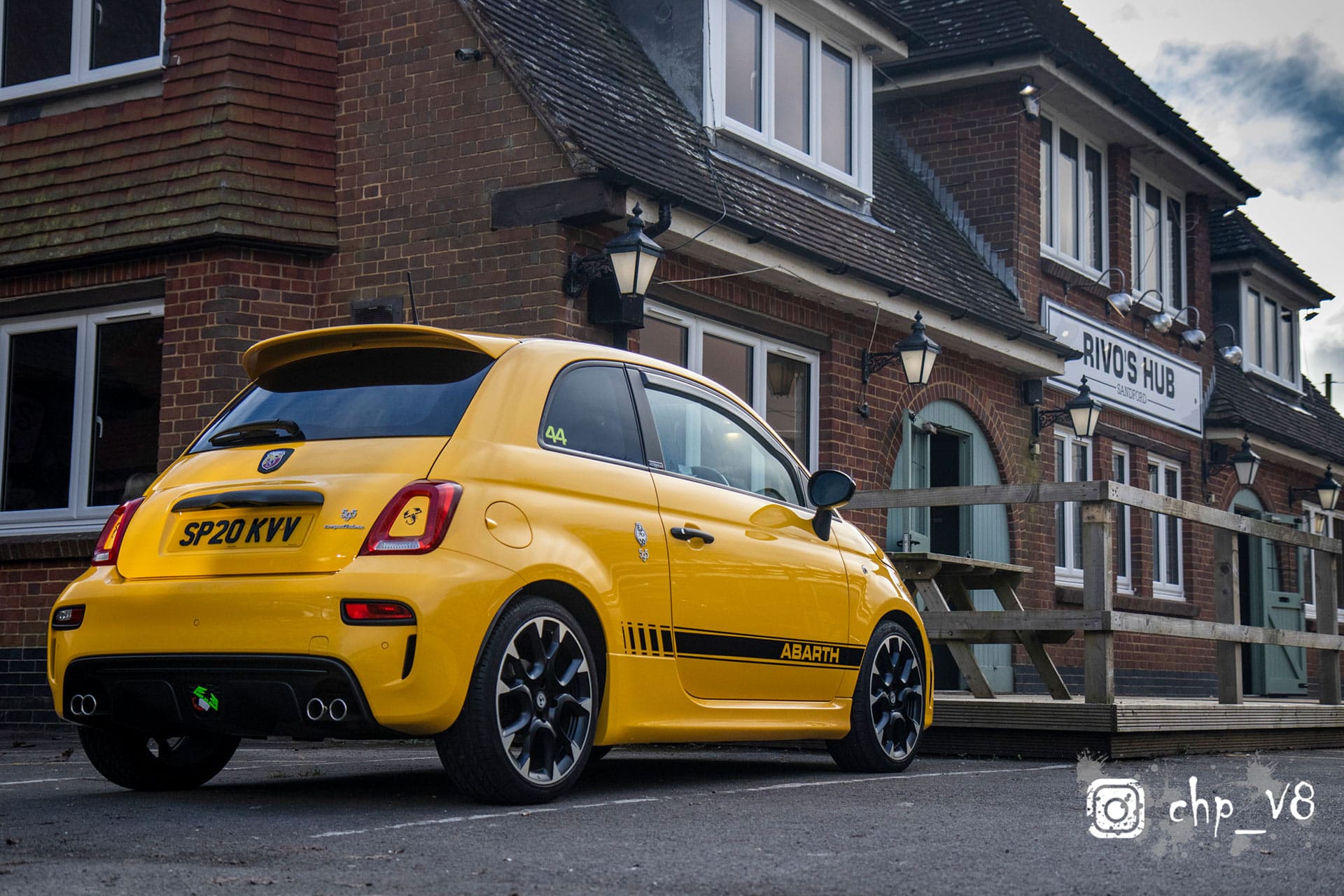 Rivos Hub Sandford - BAD Abarth Club 595 : © Colin Hill Photography