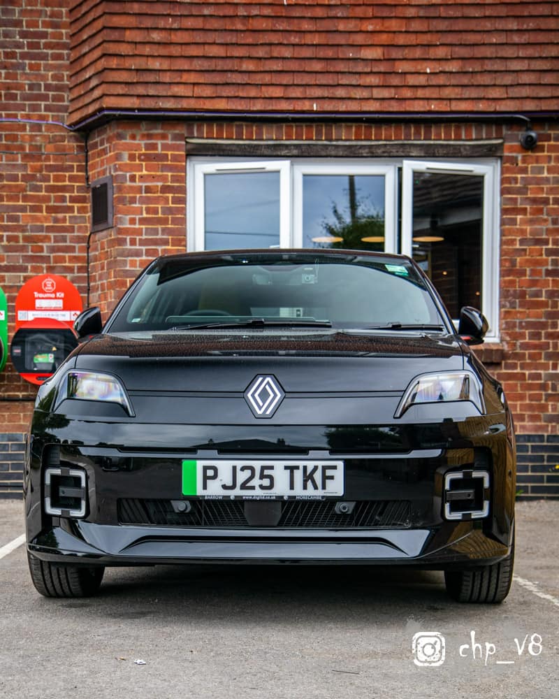 Dorset EVs at Rivos Hub Sandford - colinhillphotography.uk